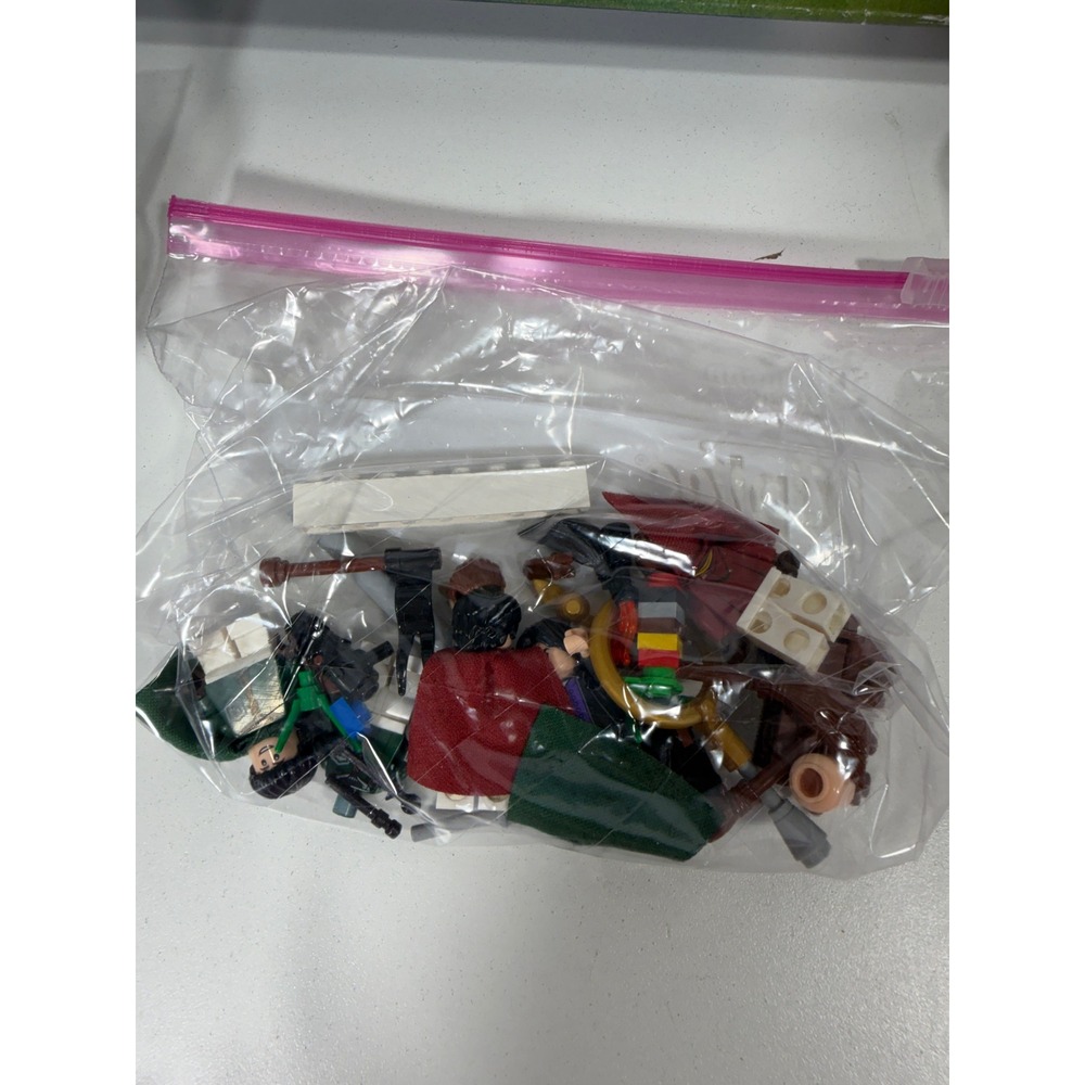 LEGO Harry Potter Quidditch Match 75956 Building Kit w Minifigures 99% complete - Picture 3 of 12